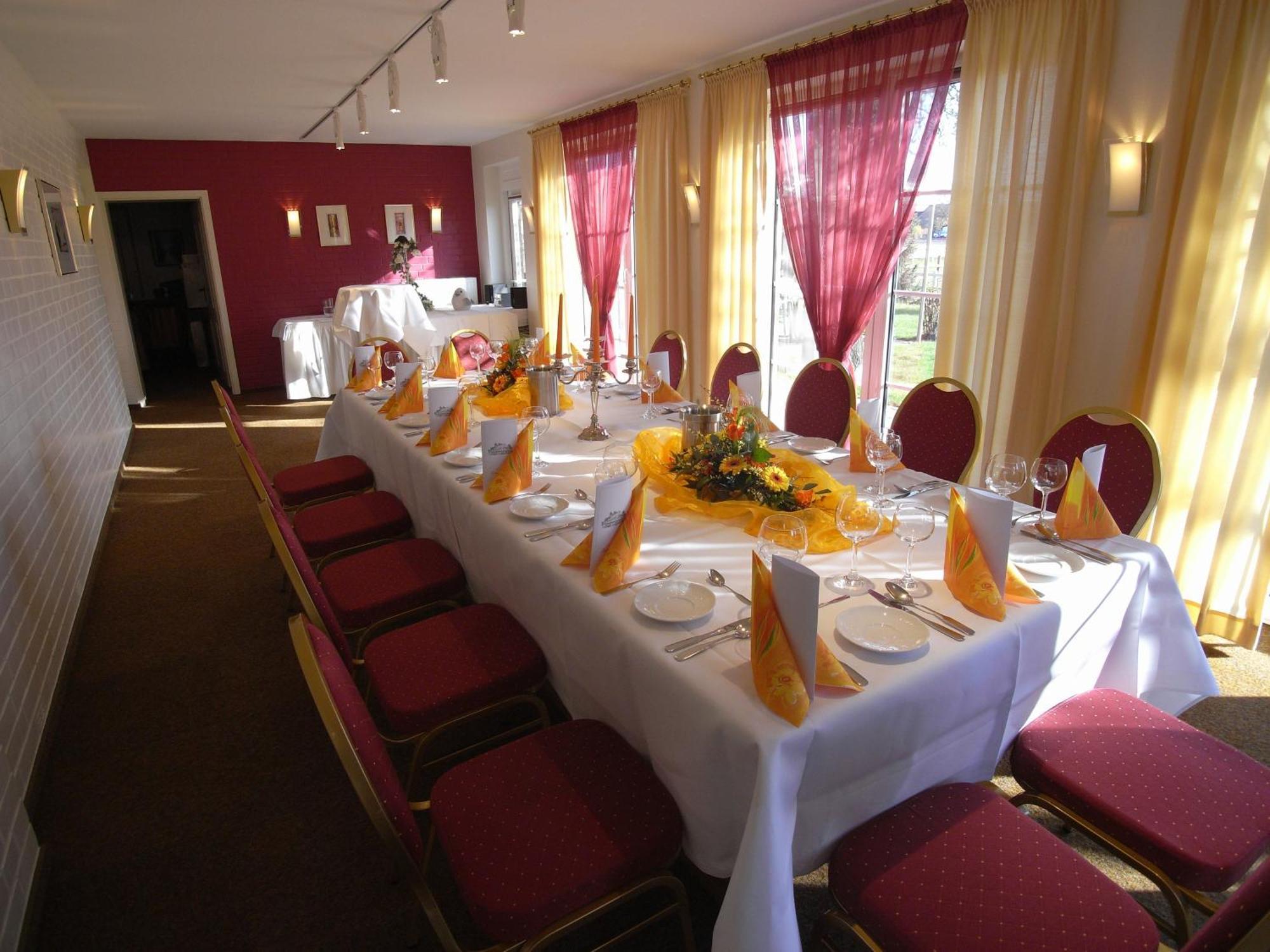 שטור Land-Gut-Hotel Restaurant Kreuz Meyer מראה חיצוני תמונה