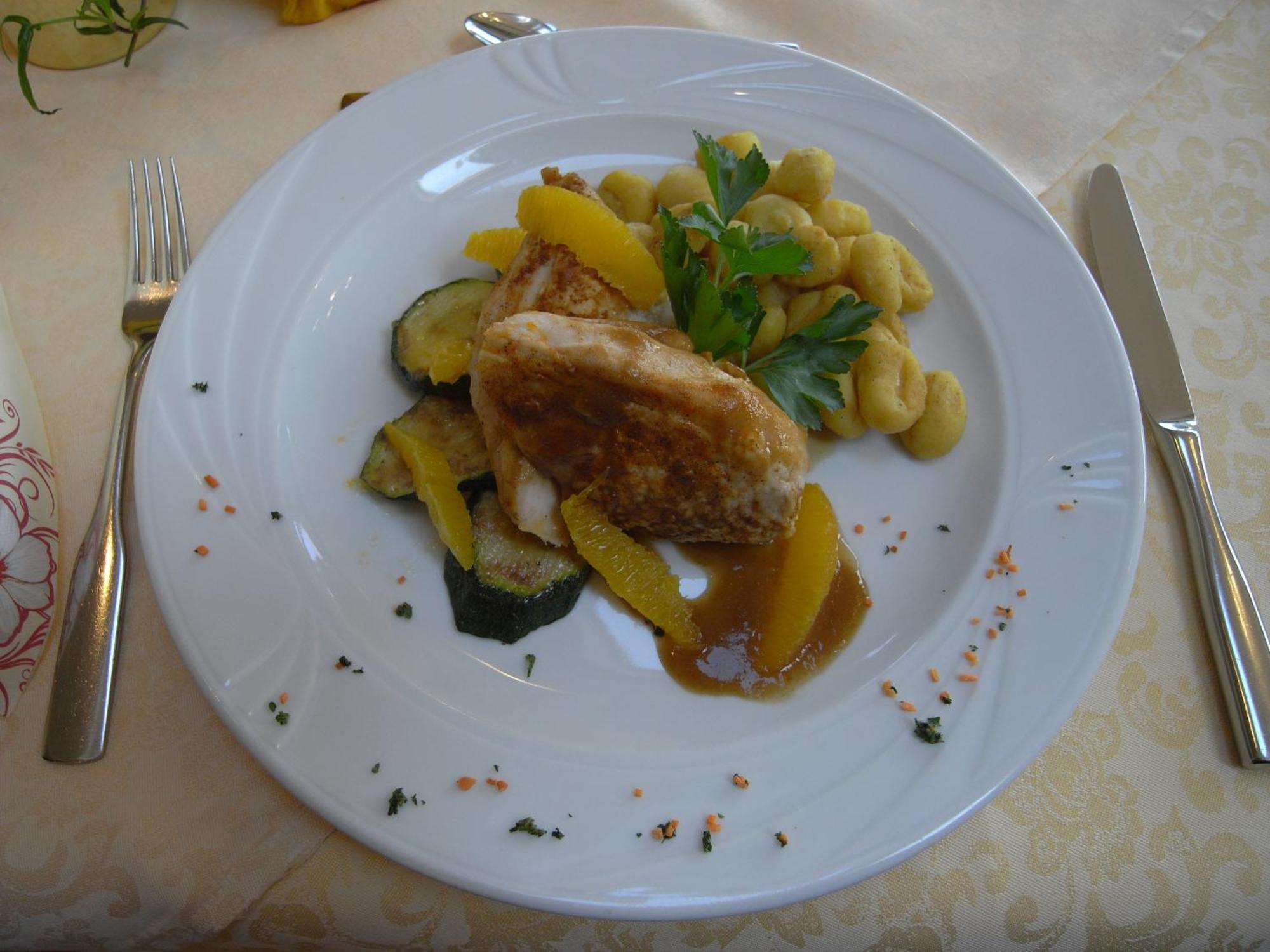 שטור Land-Gut-Hotel Restaurant Kreuz Meyer מראה חיצוני תמונה